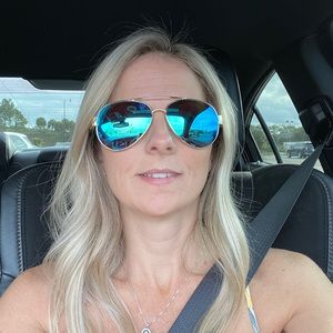 Meet your Posher, Deanna